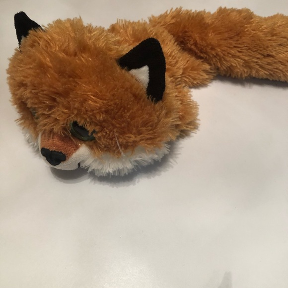 Fiesta Realistic plush fox beanie - Picture 4 of 8